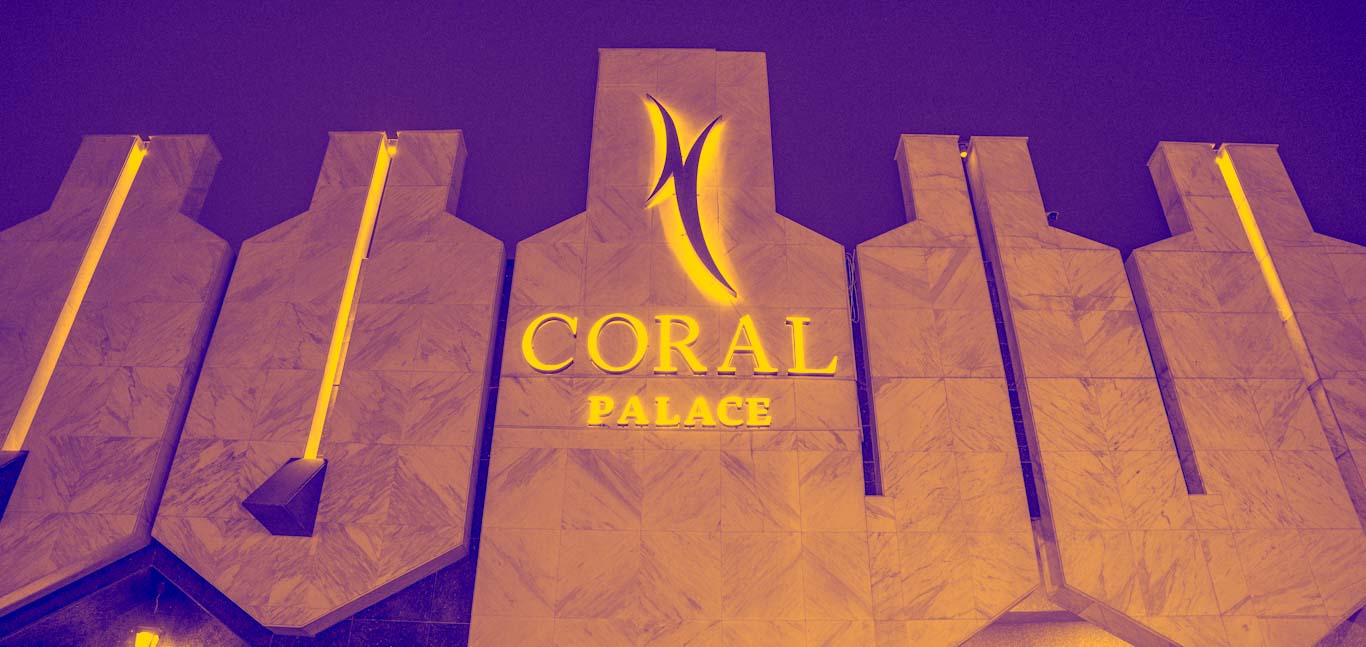 Al Qaser Company's work is based on providing hotel and tourism services to tourist destinations that are popular with visitors and tourists.